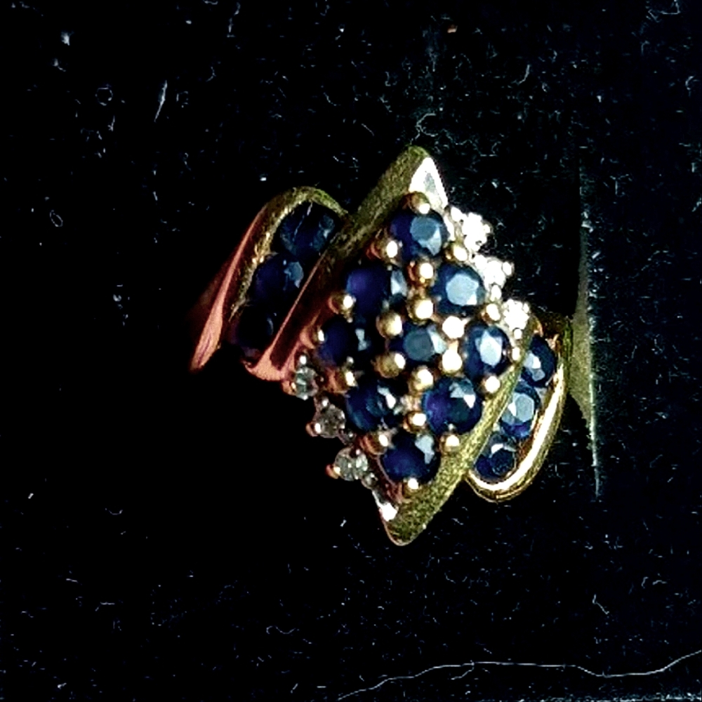 14k yellow gold Sapphire & Diamond Ring size 5